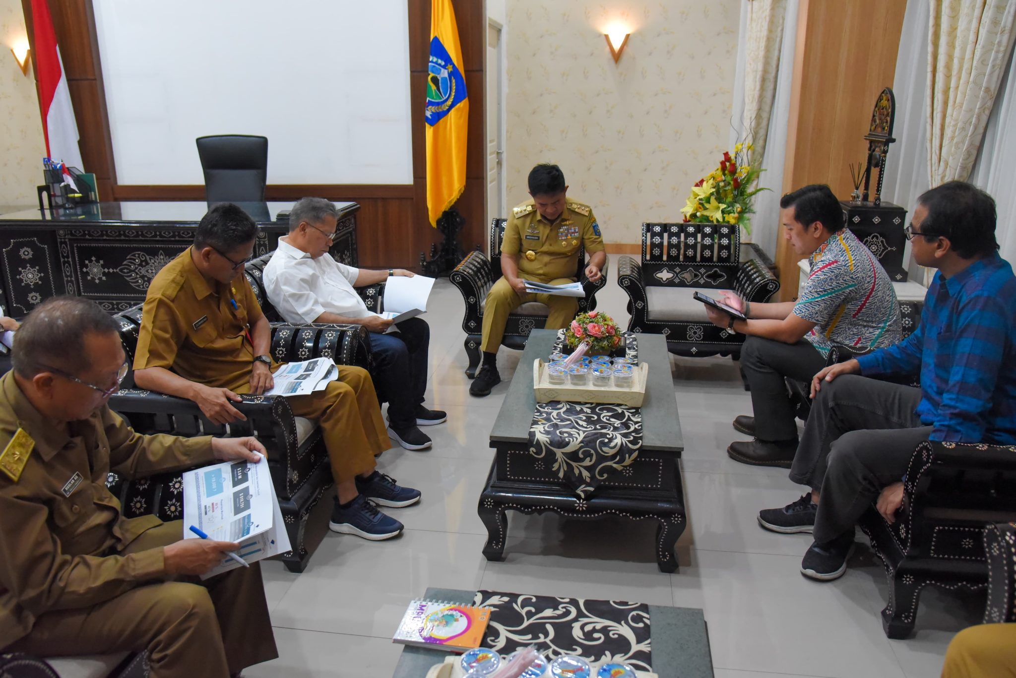 pertemuan-stm-dan-pj-gubernur-ntb-3-2048x1367